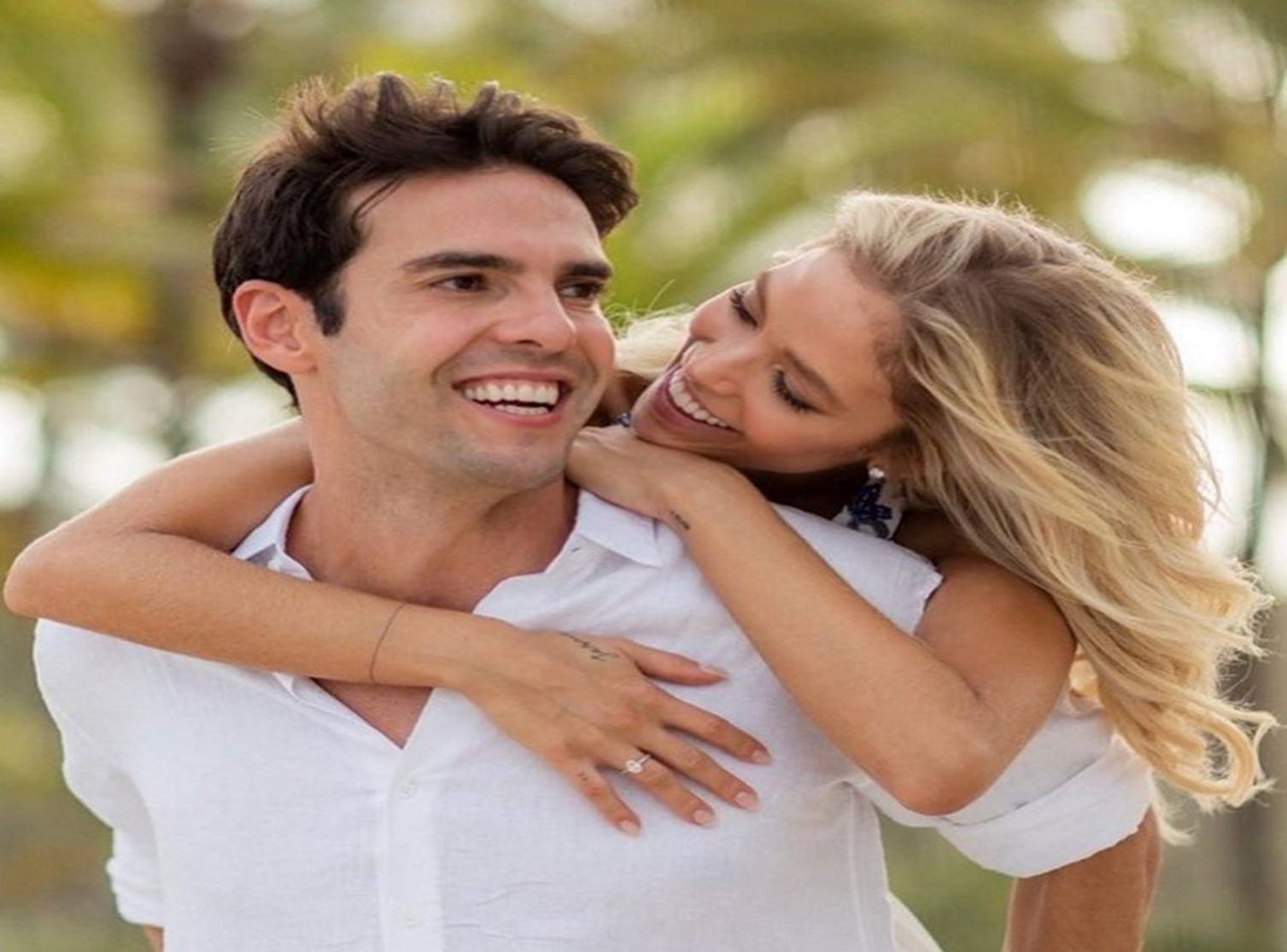 Nam thần bóng đá U50 vẫn trẻ đến khó tin, sau cuộc hôn nhân đổ vỡ tiếc nuối đã tìm được hạnh phúc viên mãn-7