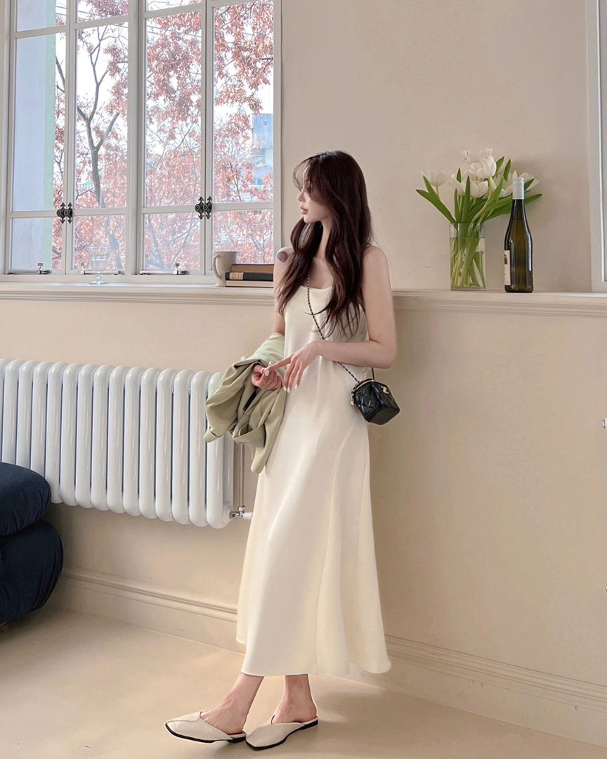 5 mẫu váy liền ăn ảnh, phù hợp để mặc đi du lịch-5