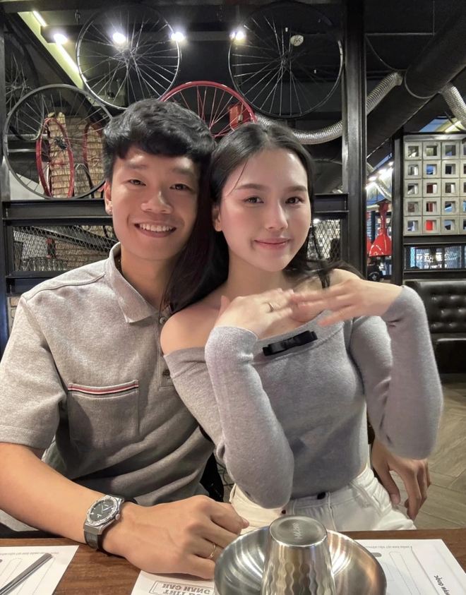 Thành Chung tự nhận nóng tính nhưng chỉ dịu dàng với mình Tố Uyên, cuộc sống hôn nhân khiến Văn Hậu - Hải My còn ngưỡng mộ-5