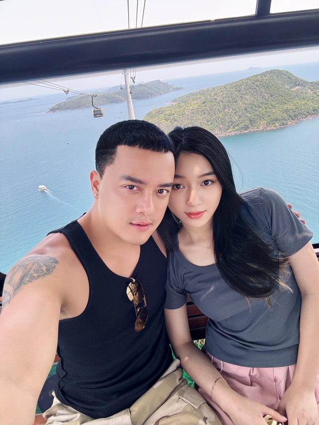 Cao Thái Sơn công khai vợ bí ẩn, mẹ của con trai, nhan sắc xinh đẹp không thua kém mỹ nhân Vbiz?-1