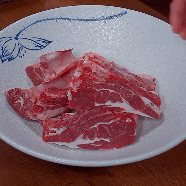 Hao cơm phải biết với công thức thịt bò hầm đặc biệt, mang đãi khách thì miễn chê-2