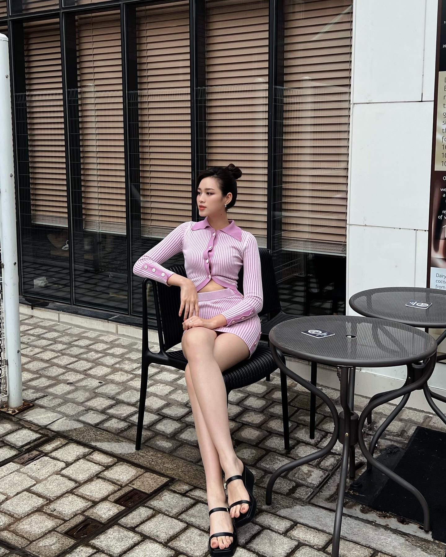 4 mỹ nhân Việt có thời trang đi du lịch đẹp long lanh, ngắm là muốn học theo ngay-13