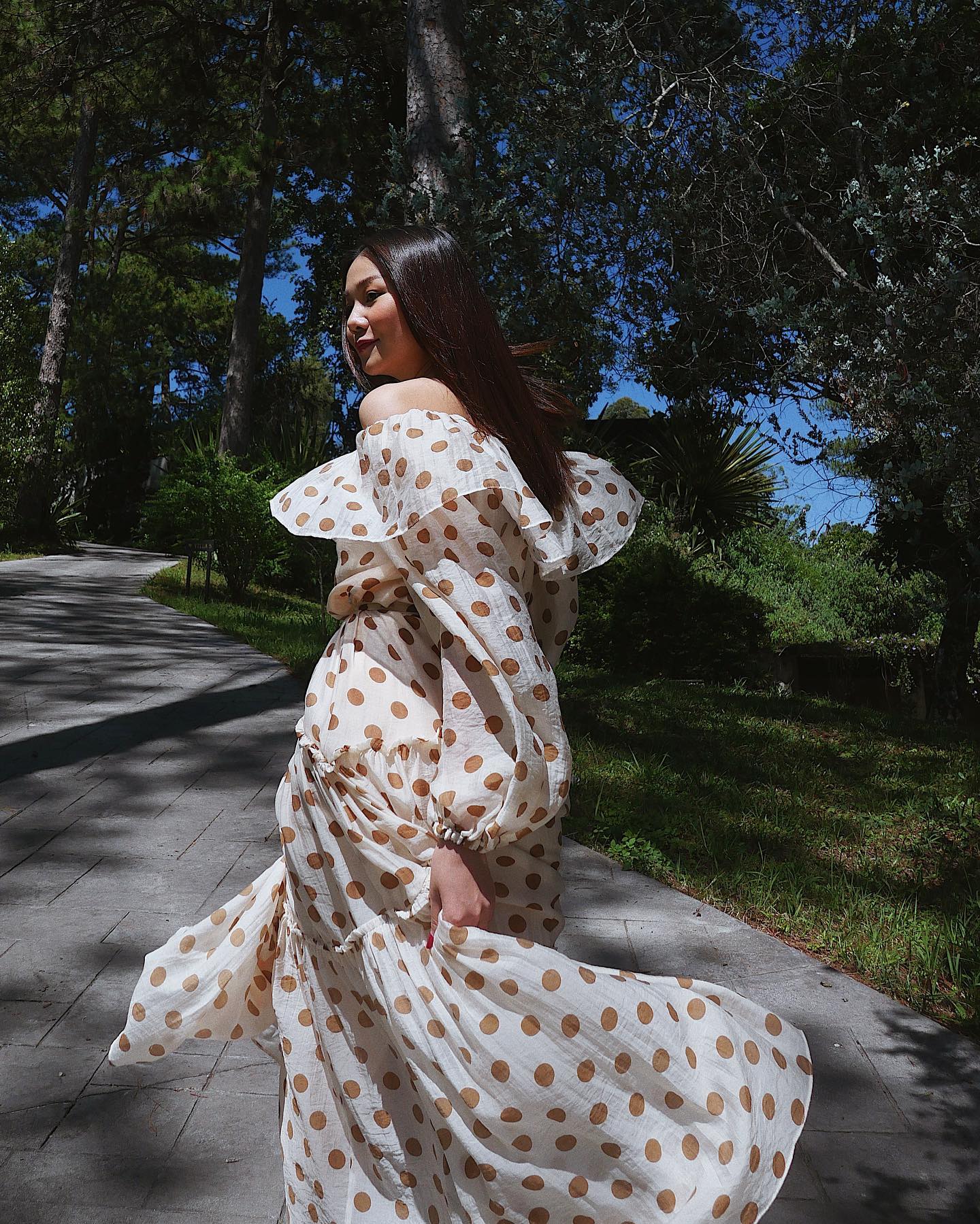 4 mỹ nhân Việt có thời trang đi du lịch đẹp long lanh, ngắm là muốn học theo ngay-16