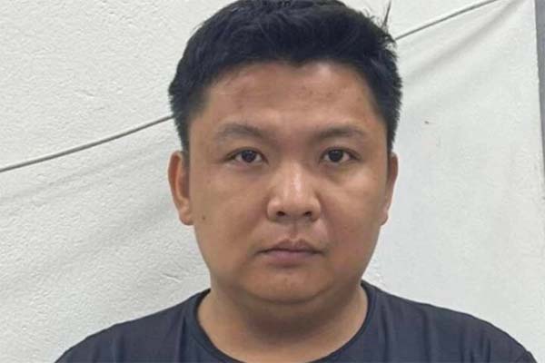 Vụ chồng vác dao chém vợ cũ: Bảo vệ kể lại khoảnh khắc ngăn cản người đàn ông hung hãn-3