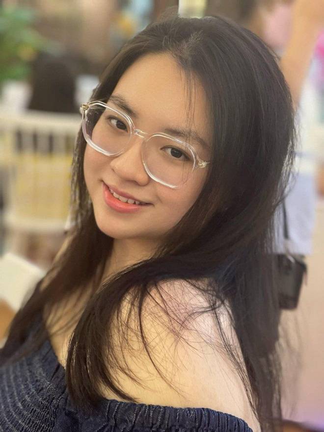 Hiền Thục 21 tuổi làm mẹ đơn thân, giờ con gái 22 tuổi cao 1m7 vừa xinh vừa hiếu thảo khiến mẹ tự hào-2