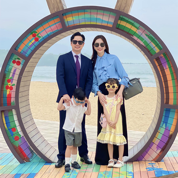 Lộ ảnh Hoa hậu Đặng Thu Thảo bị nghi đang mang bầu lần 3?-3