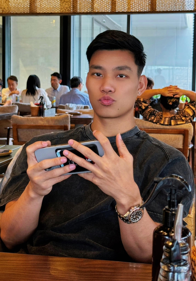 Văn Thanh tuổi 27 giàu sụ: Lái siêu xe, mua nhà cả chục tỷ nhưng vẫn bị Duy Mạnh nhắc nhở vì ham chơi chưa cưới vợ-5