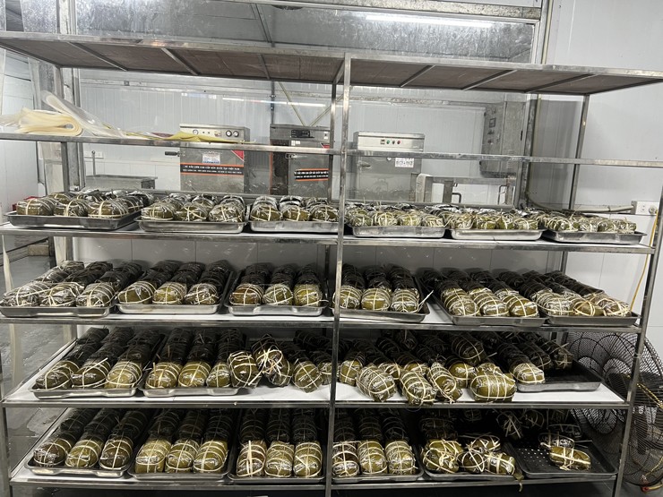 Giò gà Đông Tảo đắt khách, 10 ngày bán được 15 tấn giò-2