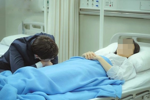 Lần đầu đi khám phụ khoa ở tuổi 63, người phụ nữ phát hiện mắc ung thư-2