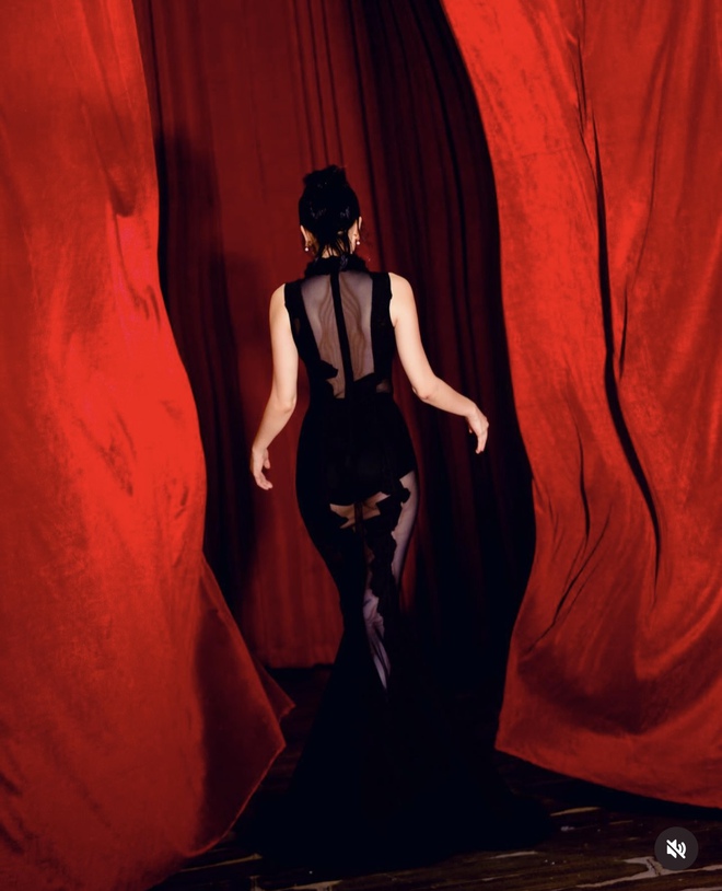 Ngọc Trinh gợi cảm trở lại: Diện đầm xuyên thấu hở bạo, body đúng là miễn chê!-2