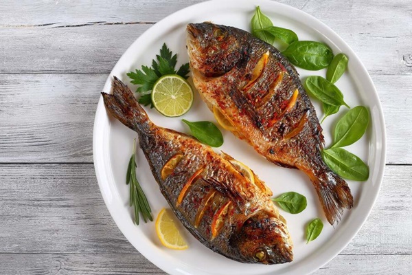 Lý do bạn nên ăn cá 2 lần một tuần-1