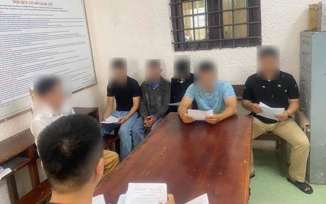 Phát tán clip khiêu dâm trên nhóm zalo, 24 người bị khởi tố-1