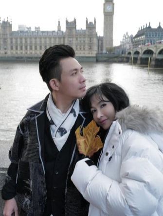 Vợ đại gia có nhiều siêu xe nhất nhì Việt Nam: Cuộc sống sang chảnh không ai bằng, sở hữu chiếc đồng hồ cả thế giới chỉ có 7 chiếc-10