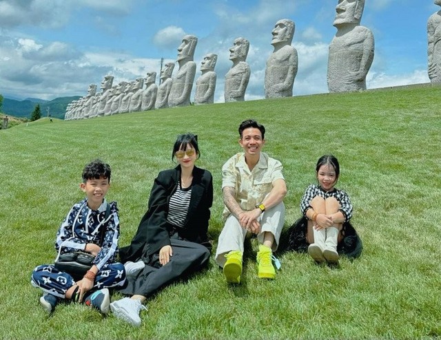 Vợ đại gia có nhiều siêu xe nhất nhì Việt Nam: Cuộc sống sang chảnh không ai bằng, sở hữu chiếc đồng hồ cả thế giới chỉ có 7 chiếc-12