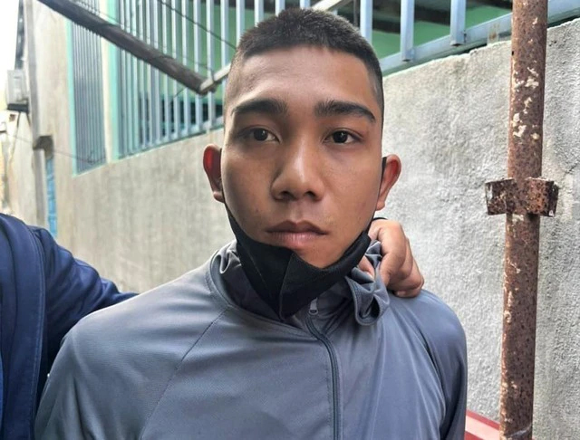 Người đàn ông giật túi xách khi đi mua cháo cho con-1