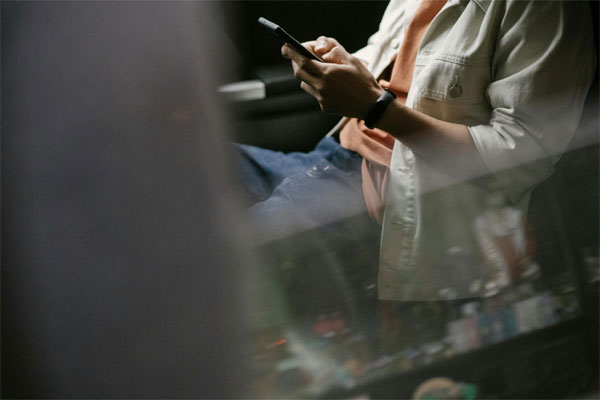 Bất chợt đến nhà bạn trai, tôi không ngờ chứng kiến cảnh này của bố mẹ anh-2