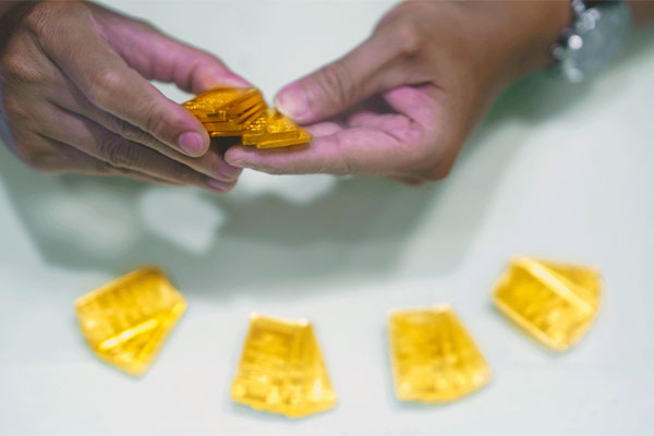 Đấu thầu vàng miếng hạ cơn sốt giá vàng ngắn hạn, đề xuất giải pháp lâu dài-2