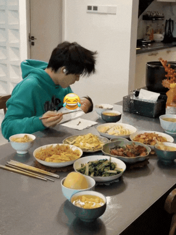 Bán 2 tấn hàng sau khi lên sóng 1 phút, mẹ 4 con nổi đình đám mời luôn dàn nghệ sĩ lên livestream chốt đơn giàu cỡ nào?-5