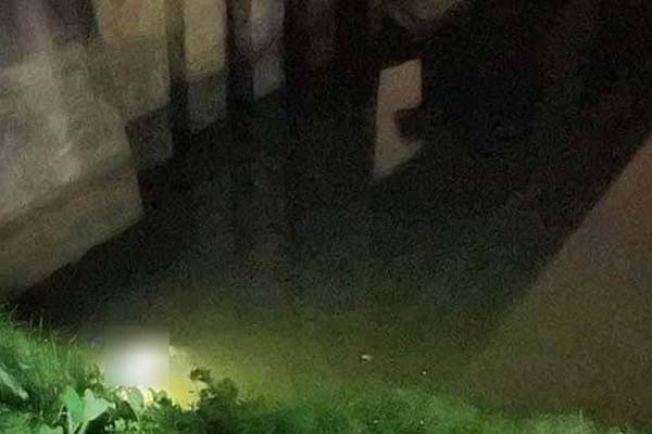Vụ phát hiện thi thể 3 mẹ con trên sông Cầu: Chính quyền thông tin về hoàn cảnh gia đình nạn nhân-2