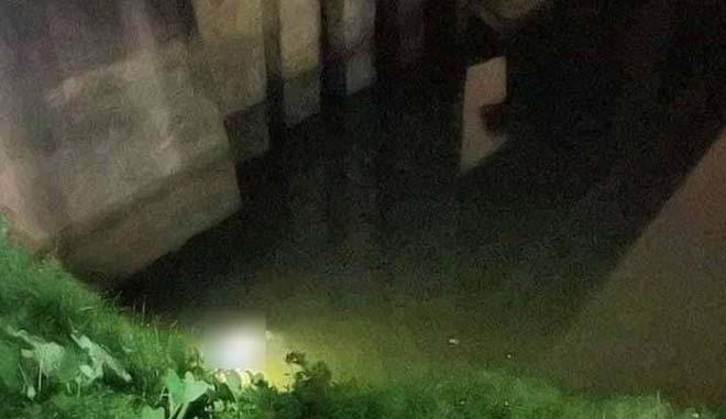 Mẹ dẫn theo 2 con nhảy sông tự vẫn, nghi do mâu thuẫn gia đình-1