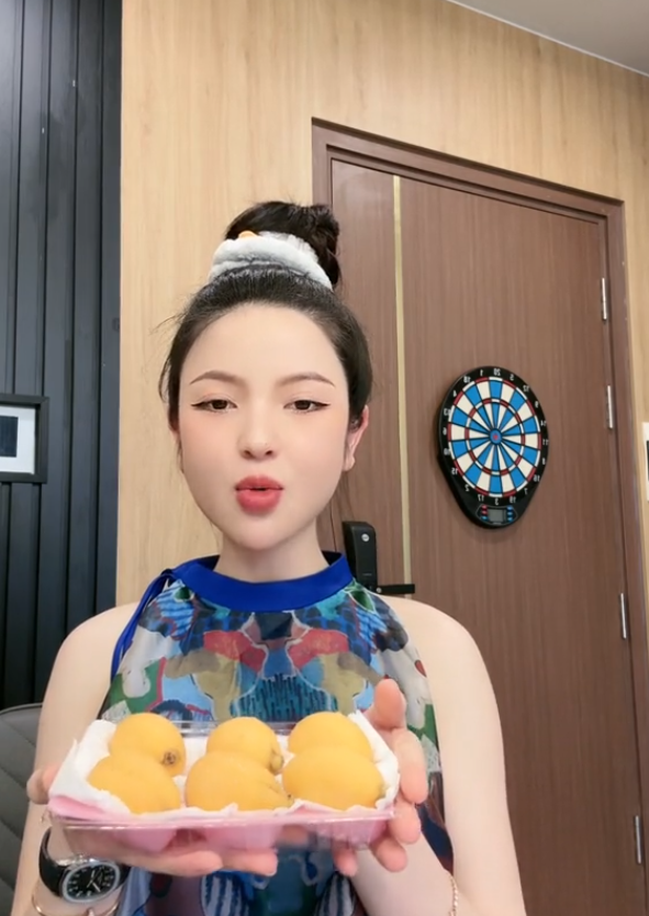 Loại quả dại mọc ven đường Nhật Bản, về Việt Nam thành của hiếm, vợ Quang Hải mua nửa triệu/kg-1