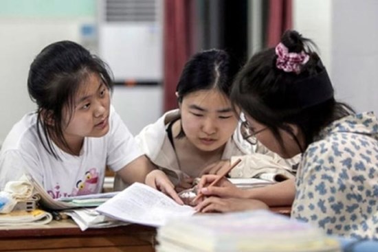 Đoạn tin nhắn được hàng ngàn phụ huynh Hà Nội bàn luận 