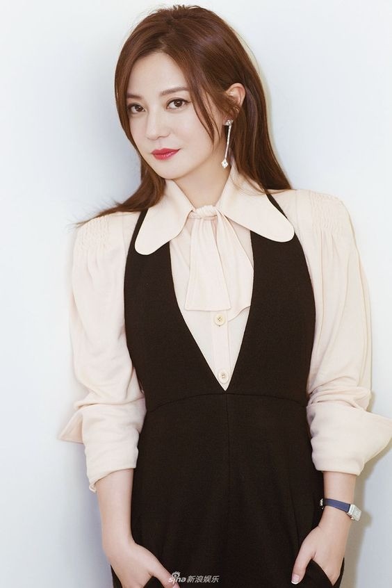 Bước đường cùng của Triệu Vy-2