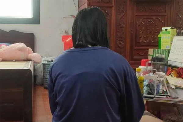 Bé gái 12 tuổi ở Hà Nội sinh con do bị hiếp dâm: Công an lẫy mẫu ADN điều tra-1