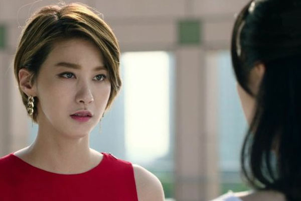 Đang thiếu tiền mua nhà thì chị chồng chủ động cho vay, đến khi đòi nợ, chị hỏi một câu mà tôi nghe như sét đánh ngang tai-1