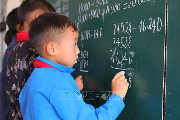 Giáo viên bị ép đi thăm học sinh tỉnh Hà Giang bằng tour giá cao-1