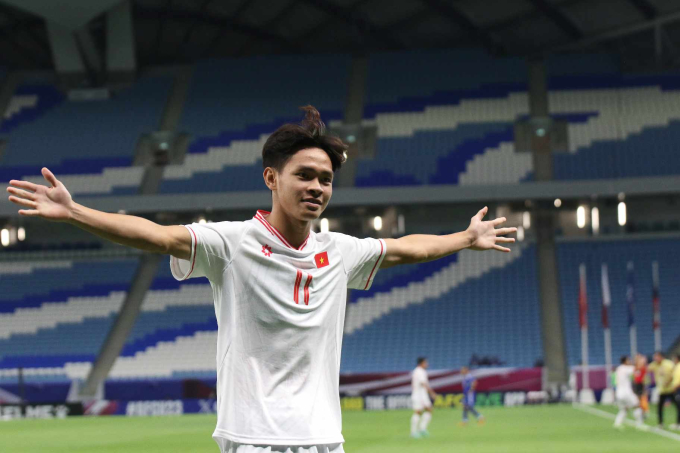 Cầu thủ duy nhất của U23 Việt Nam đã có vợ vừa lập cú đúp để đời ở U23 châu Á-1