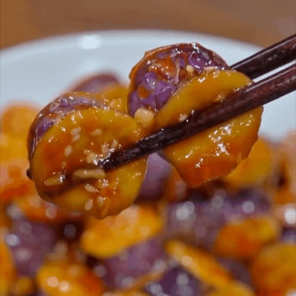 Loại quả là kho anthocyanin, giúp làm chậm quá trình lão hóa, mang sốt chua ngọt cực kỳ hao cơm-14