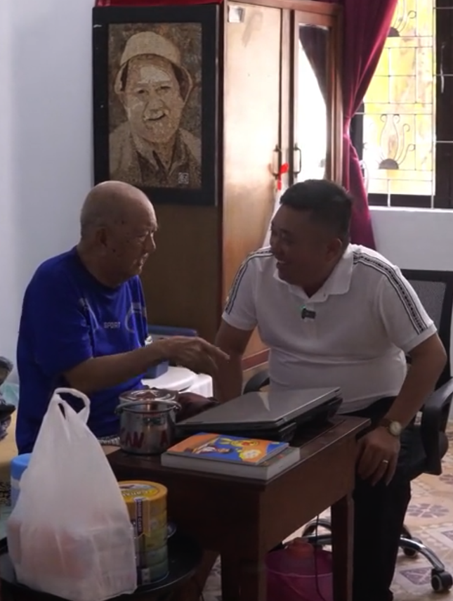 Thằng Cò Đất phương Nam gặp lại bác Ba Phi Mạc Can sau 30 năm-1