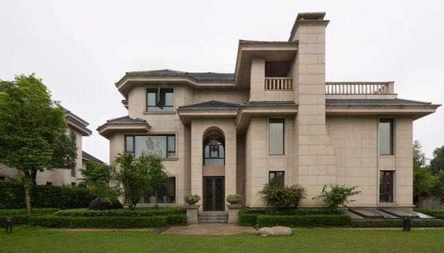 Sao nữ từng thừa nhận có EQ thấp: Cuộc sống chuẩn phú bà” với khối tài sản 10.000 tỷ, sở hữu nhiều công ty lớn nhỏ-3