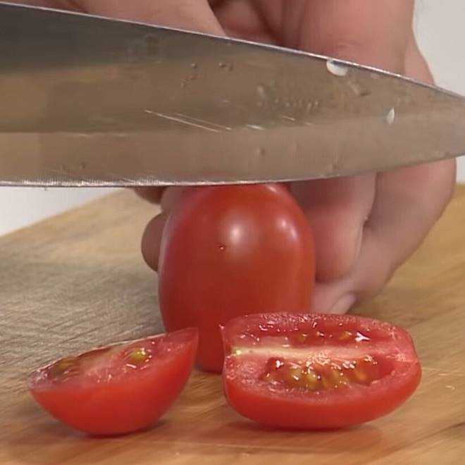 Ngày hè nóng nực mà đãi cả nhà món canh gà kiểu Thái chua chua cay cay thì ngon đúng bài-3