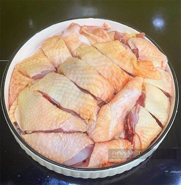 Loại lá nhiều tinh dầu với mùi thơm dễ chịu, giúp trẻ hóa, ngừa ung thư, rang với thịt gà ngon tuyệt-3