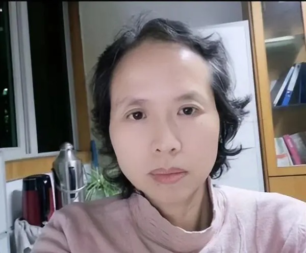 54 tuổi chưa lấy chồng, nuôi cha ốm đau, công việc làng nhàng, bị chê kém nhan sắc, không hoạt ngôn nhưng tôi vẫn vui vẻ: Đời này, phải biết yêu chính mình!-3