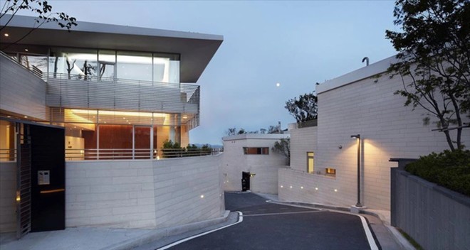 Khối tài sản đáng nể của Lisa (BlackPink): Cơ ngơi 100 tỷ ở Mỹ, biệt thự ở khu nhà giàu Hàn Quốc-9