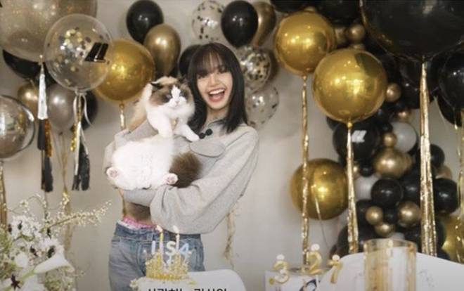 Khối tài sản đáng nể của Lisa (BlackPink): Cơ ngơi 100 tỷ ở Mỹ, biệt thự ở khu nhà giàu Hàn Quốc-12