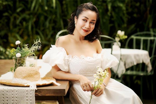 Ngọc Huyền gặp Ốc Thanh Vân ở Úc, tiết lộ chuyện bị đồn đi diễn nhà hàng-7