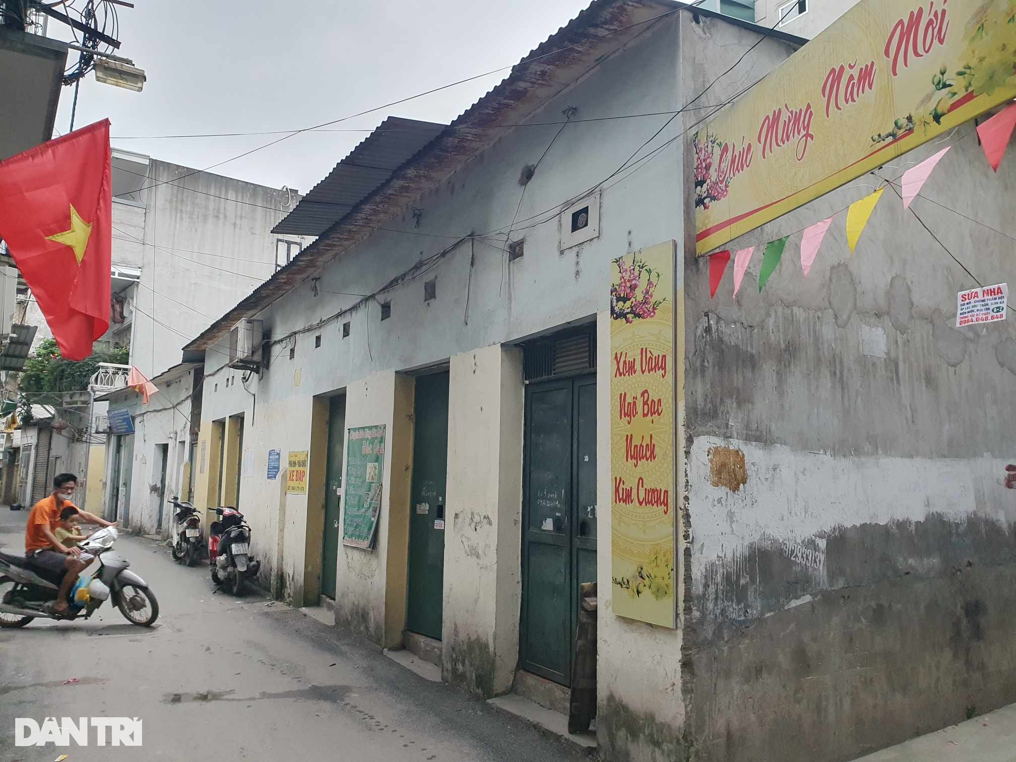 Hà Nội đắt đỏ, khó mua nhà: Lương 50-60 triệu đồng/tháng mới dám tính chuyện an cư?-1