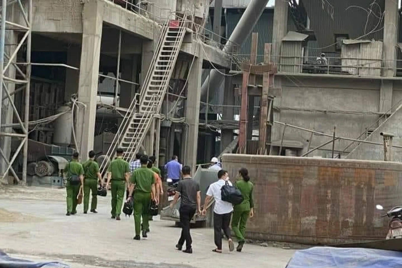 7 công nhân tử vong ở Yên Bái: Máy nghiền bất ngờ chạy khi 7 người đang sửa-2
