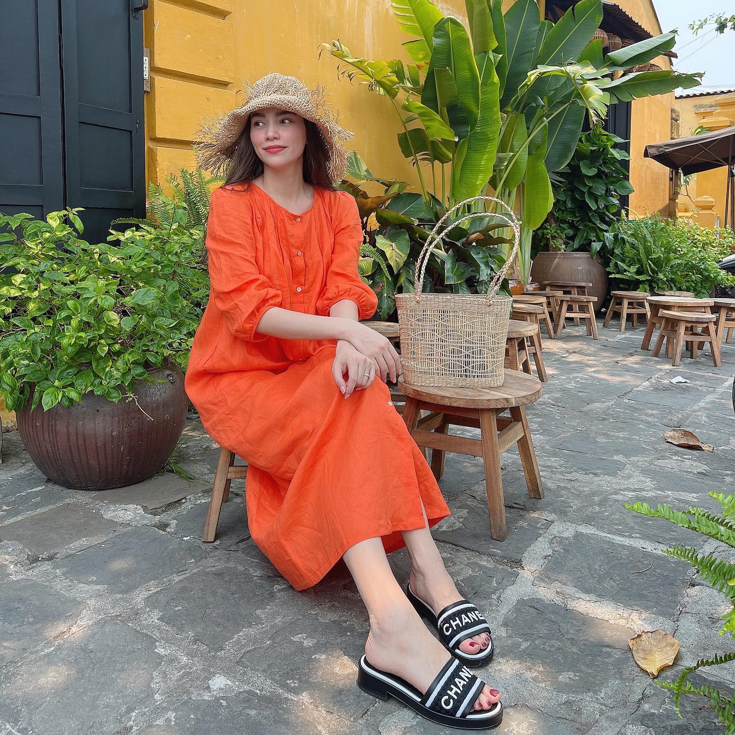 Tham khảo mỹ nhân Việt 10 set váy đi du lịch cực ăn ảnh-9