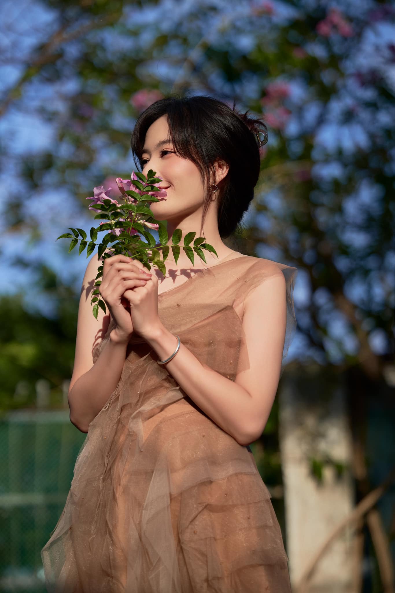 Nam Em thừa nhận thần kinh bất ổn, chồng sắp cưới lên tiếng-2