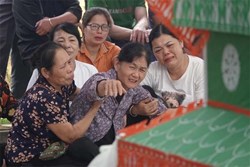 Xót lòng đám tang công nhân vụ tai nạn ở Yên Bái, người nhà kể lại giây phút chết lặng khi nghe tin