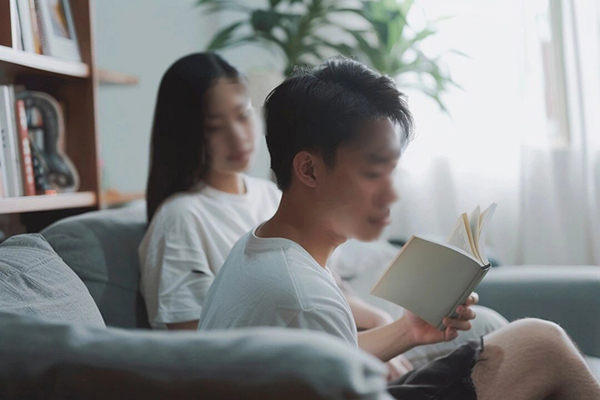 Chồng bỗng nhiên hay mang măng khô về nhà, nửa năm sau tôi phải đổ máu để bảo vệ các con-2