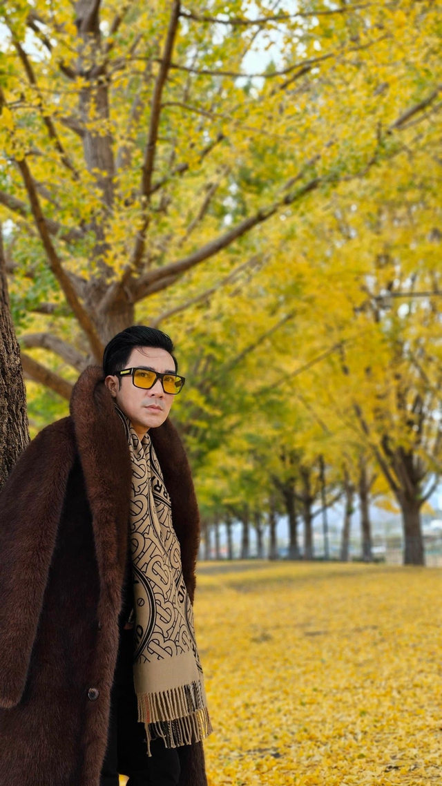 Nam ca sĩ Việt tuổi 43 không cưới vợ, sinh con, là đại gia showbiz, sưu tầm sổ đỏ, biệt thự hàng chục tỷ-5