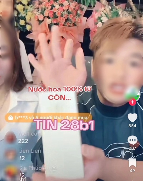 Ngoài nước hoa chứa 100% cồn, dùng nước hoa chứa thành phần này cũng coi chừng phồng rộp, ung thư da, hại cả phổi-1