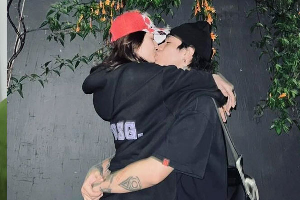 Người đàn ông khóa môi Bảo Anh được tìm kiếm nhiều nhất sau khi nữ ca sĩ công khai hình ảnh con gái-2