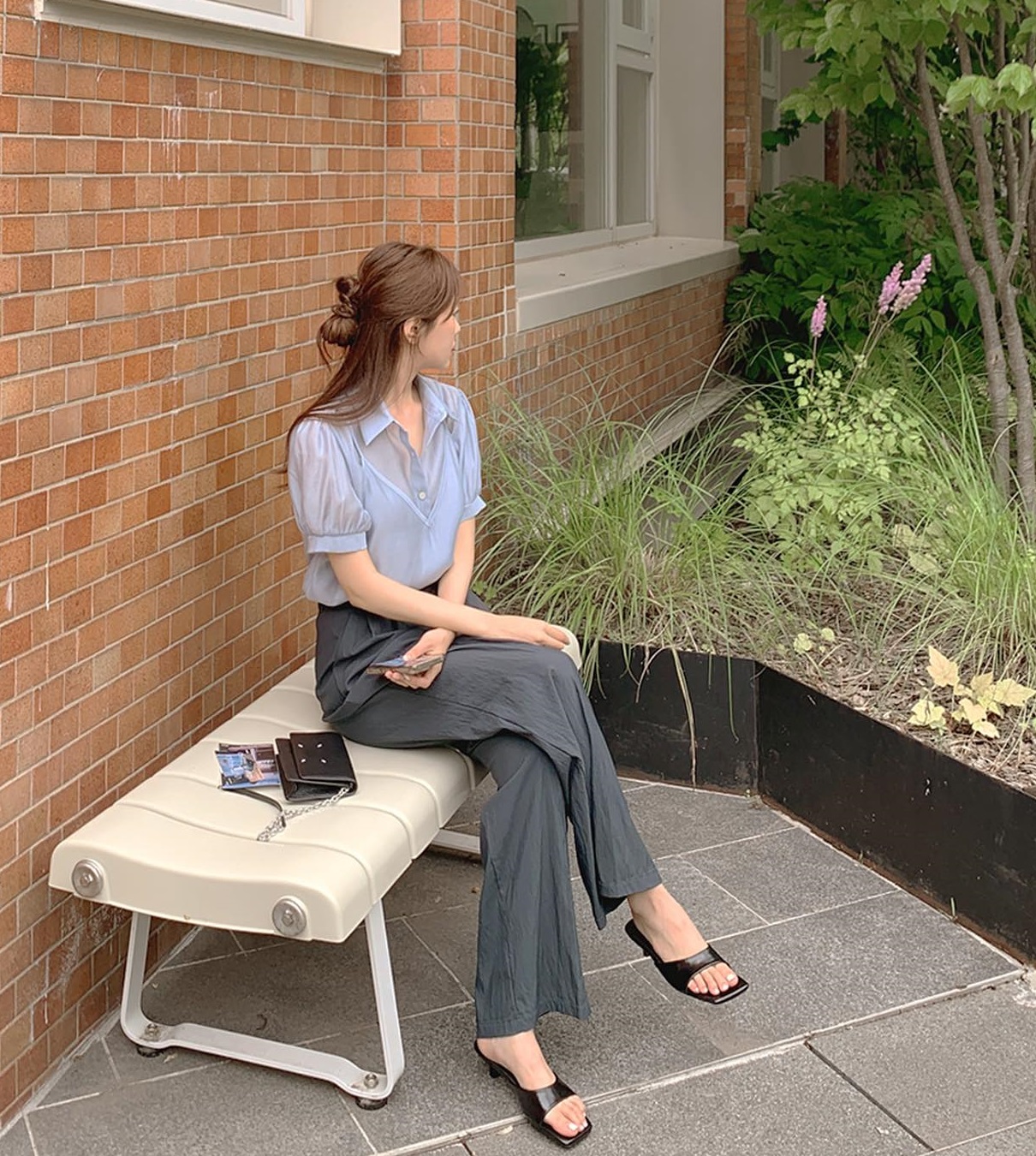 4 mẫu giày dép phù hợp để diện với quần ống rộng-8